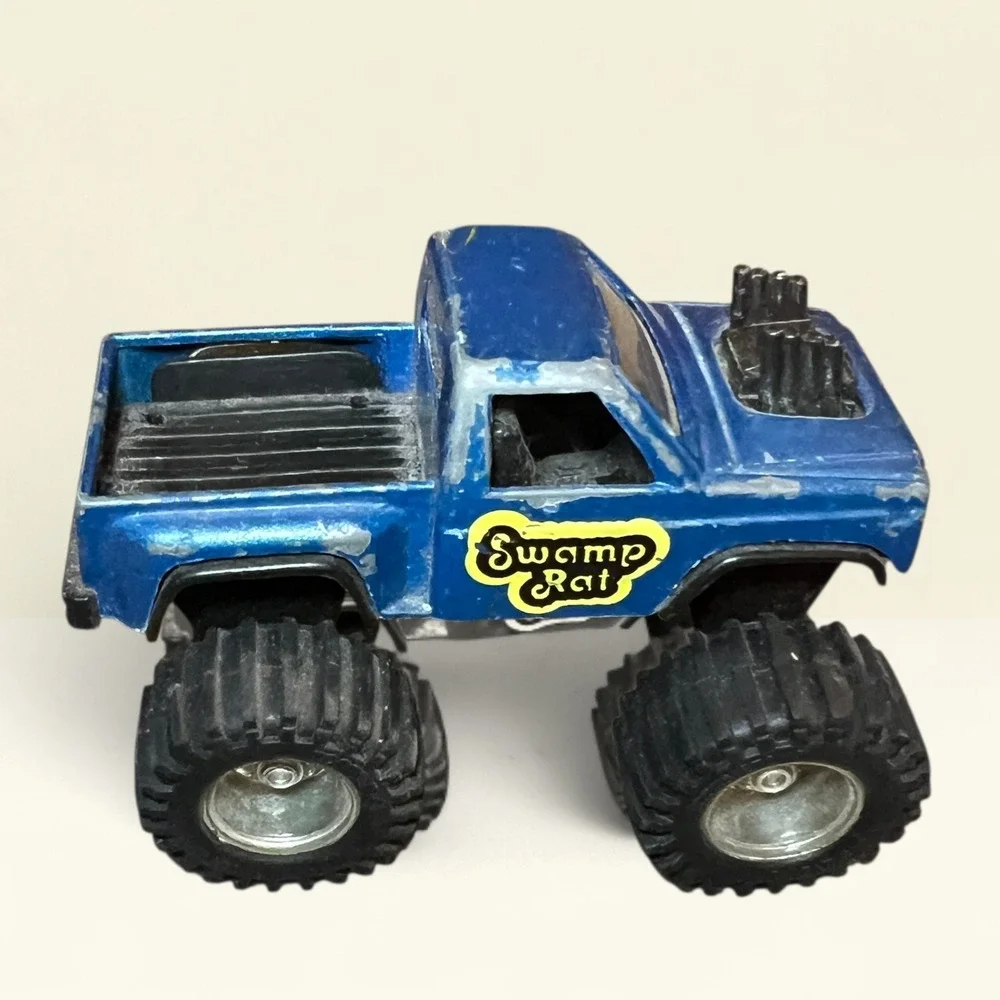 SWAMP RAT‎ Custom Ford F-150 Monster Truck Tootsietoy Blue Diecast Toy Vehicle